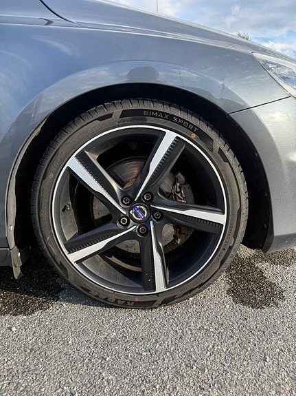 Volvo V40 10 of 25