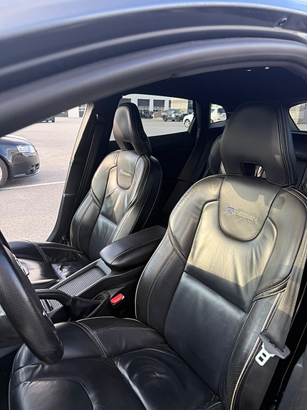 Volvo V40 15 of 25