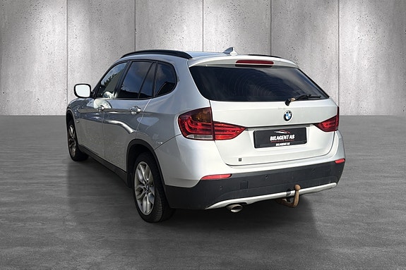 BMW X1 3 of 28