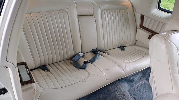 Cadillac Deville 19 of 26