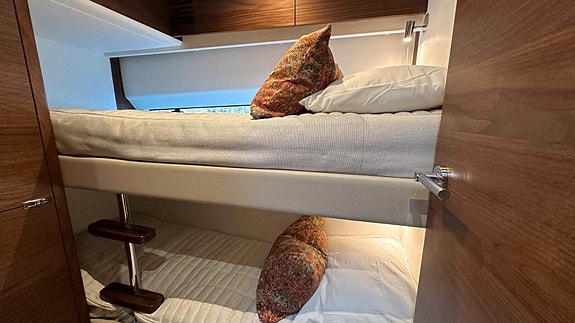 2024 Princess F65 med bimini 13 of 20