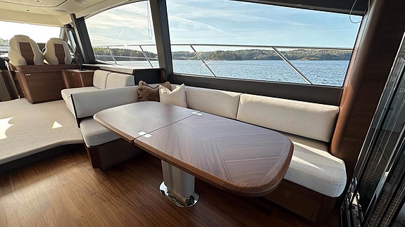 2024 Princess F65 med bimini 7 of 20