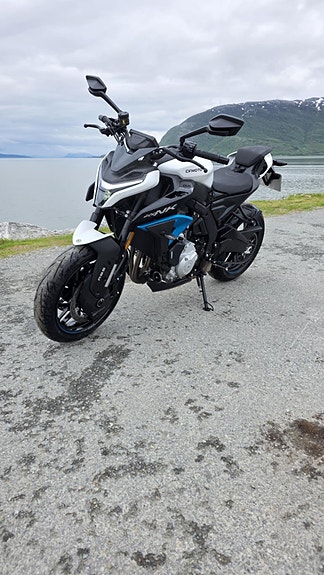 CFMOTO 675 NK 2 of 10