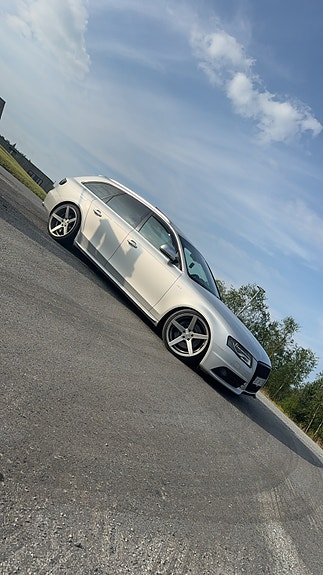 Audi S4 4 of 5
