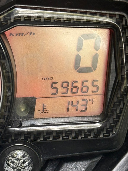Suzuki GSX-R 750 10 of 11