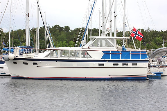 Hatteras Yacht 44 Tripple Cabin - Perfekt bobåt eller hytte på sjøen!
