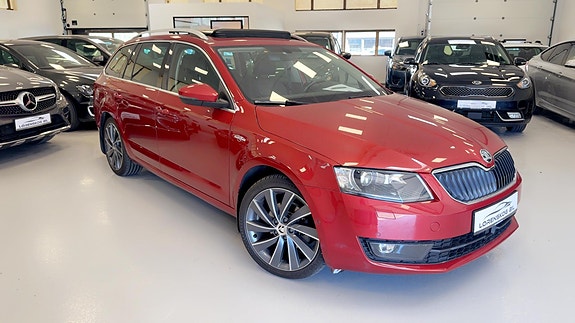 Skoda Octavia 2 of 5