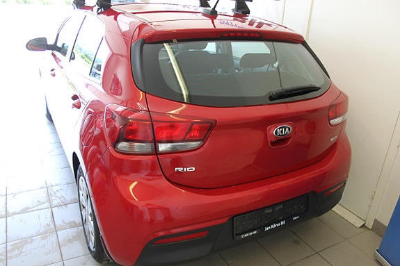 Kia Rio 3 of 5