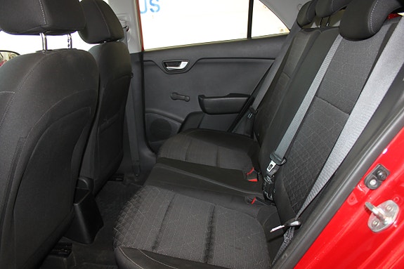 Kia Rio 7 of 25