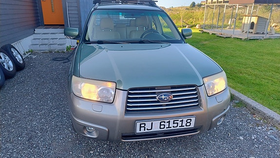 Subaru Forester 4 of 5