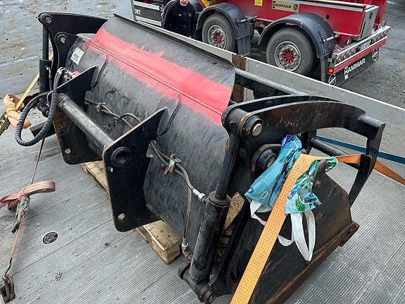 Manitou CBG 2300 MS Landbruks-/multifunksjonsskuffe 4 of 5