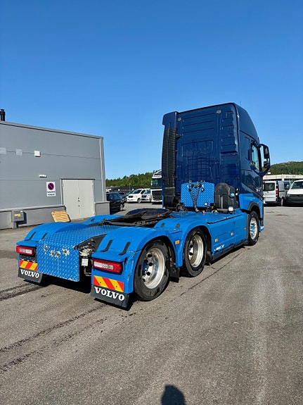 Volvo FH 16 650 6x4 6 of 8