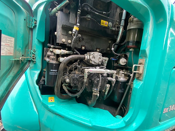 Kobelco SK 140 SRLC-7 11 of 13
