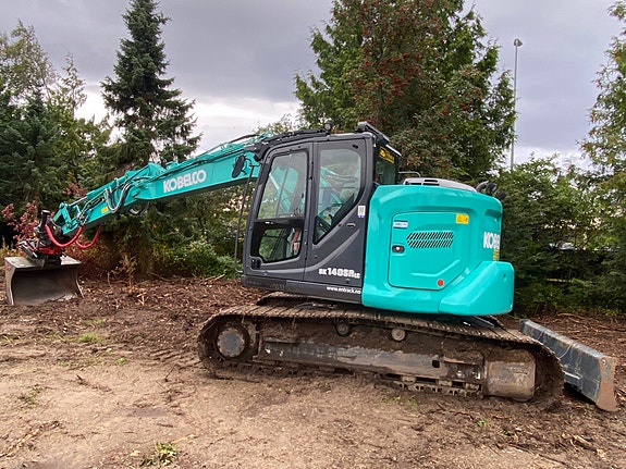 Kobelco SK 140 SRLC-7 2 of 13