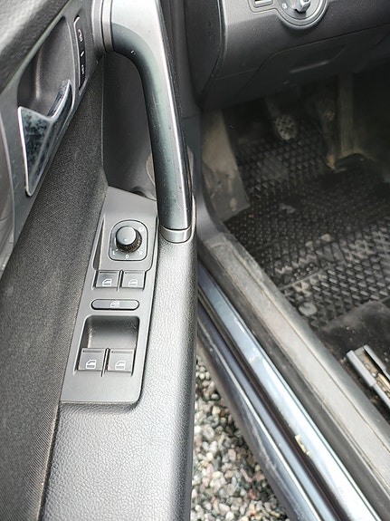 Volkswagen Passat 15 of 22