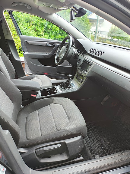 Volkswagen Passat 14 of 22