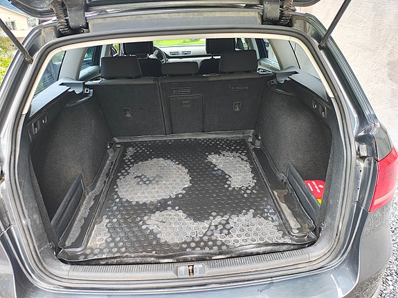 Volkswagen Passat 21 of 22
