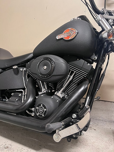 Harley-Davidson Night Train FXSTB 2 of 5