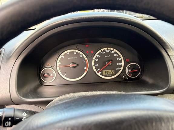 Honda CR-V 5 of 8