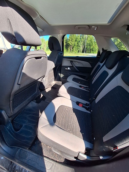 Citroen C4 Picasso 10 of 18
