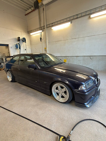 BMW 328i 7 of 30