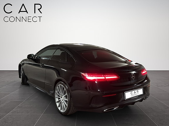 Mercedes-Benz E-Klasse 12 of 30