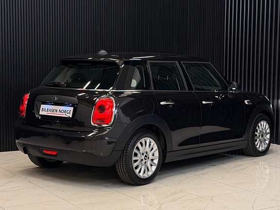 MINI One 12 of 30