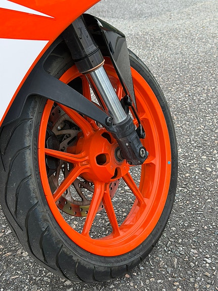 KTM RC 125 6 of 15