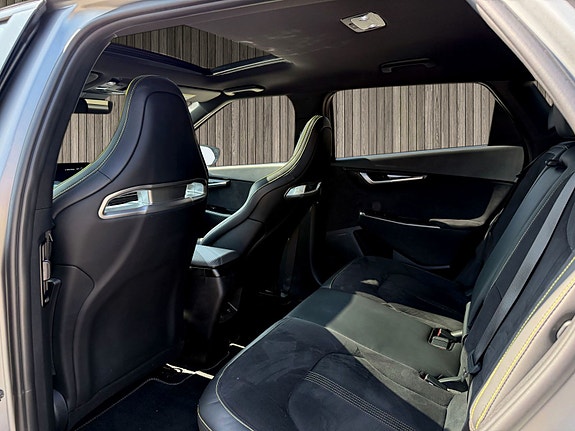 Kia EV6 14 of 15