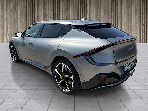 Kia EV6 9 of 15