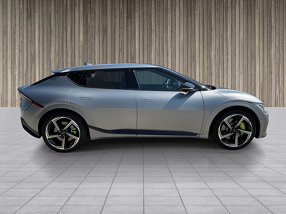 Kia EV6 4 of 15
