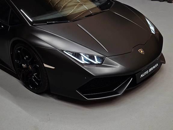 Lamborghini Huracan 10 of 30
