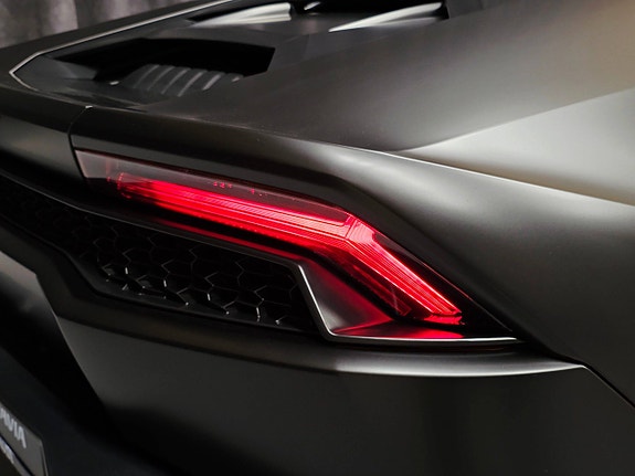 Lamborghini Huracan 19 of 30