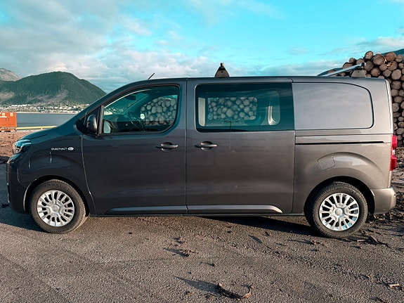 Toyota Proace 2 of 13
