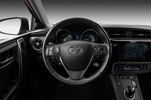 Toyota Auris 22 of 30
