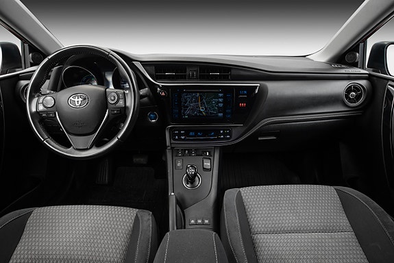 Toyota Auris 17 of 30