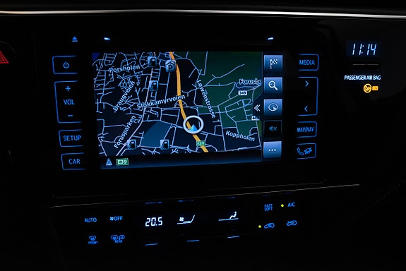 Toyota Auris 28 of 30