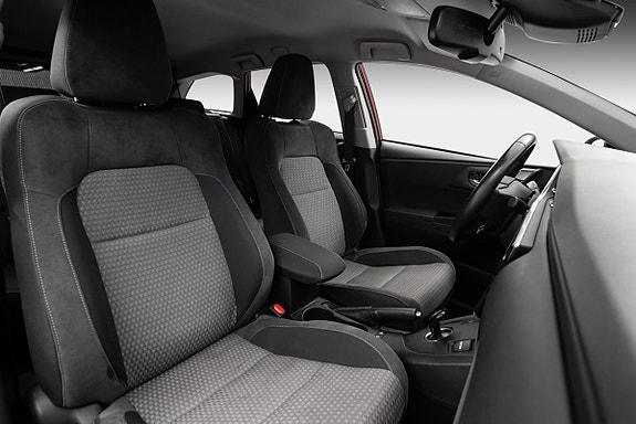 Toyota Auris 20 of 30