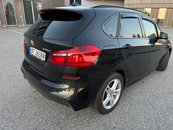 BMW 216d 10 of 30