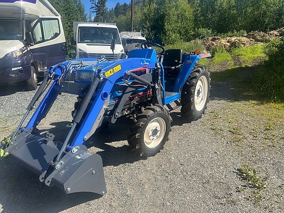 Iseki TA227 med laster 2 of 7