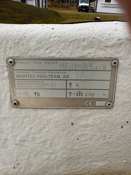MeriMax 420 katamaran med 20hk yamaha motor 4takt 17 of 18