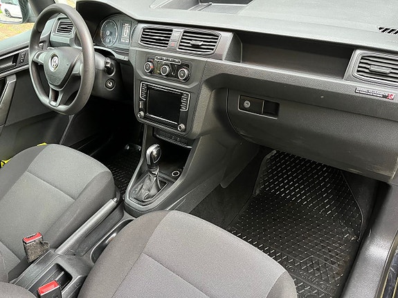 Volkswagen Caddy Maxi 13 of 16