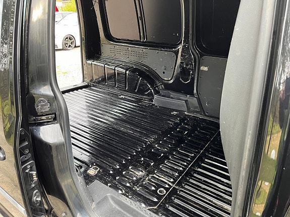 Volkswagen Caddy Maxi 15 of 16