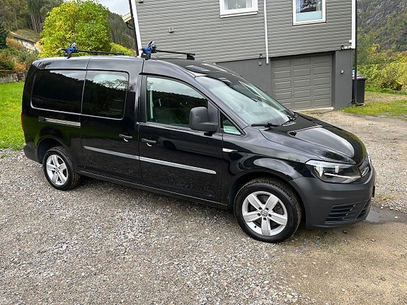 Volkswagen Caddy Maxi 3 of 5