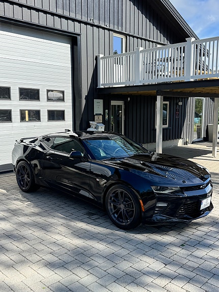 Chevrolet Camaro 4 of 5