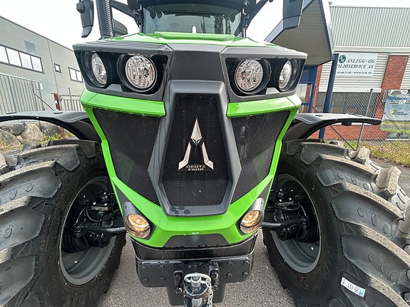 Deutz Fahr 6135 C PS 2 of 13