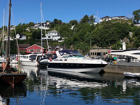 Ny pris. Meget godt vedlikeholdt Fairline 43 Targa 6 of 30