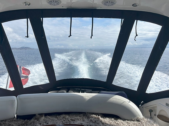 Ny pris. Meget godt vedlikeholdt Fairline 43 Targa 8 of 30