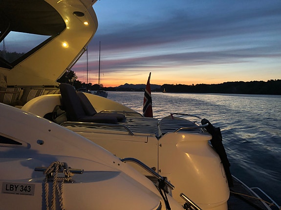 Ny pris. Meget godt vedlikeholdt Fairline 43 Targa 9 of 30