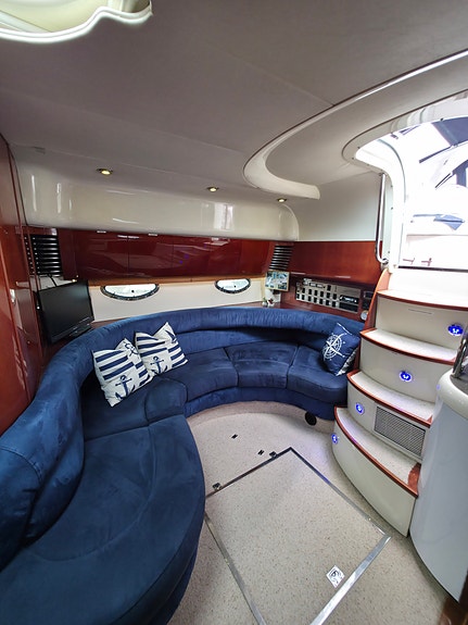 Ny pris. Meget godt vedlikeholdt Fairline 43 Targa 26 of 30